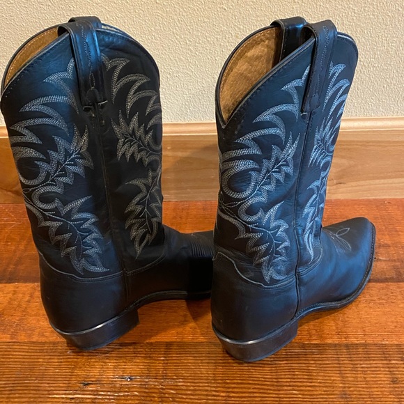 Men’s TONY LAMA WESTERN BOOTS, black stallion leather, 7920, size 9-1/2 D - Picture 7 of 12
